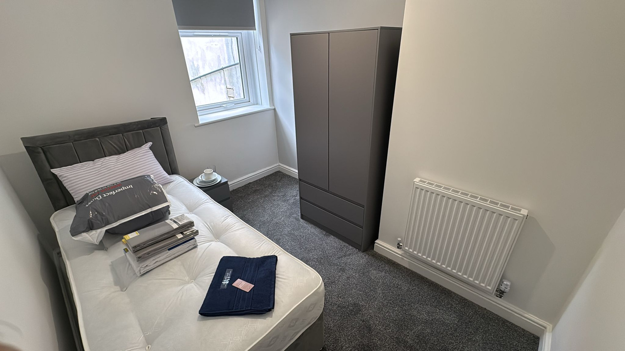 Room 2 at Hall Green, Birmingham