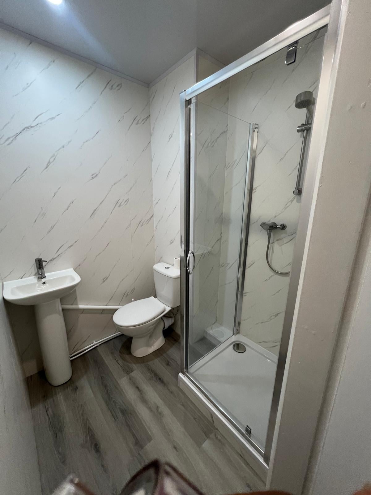 Room 2 picture 5