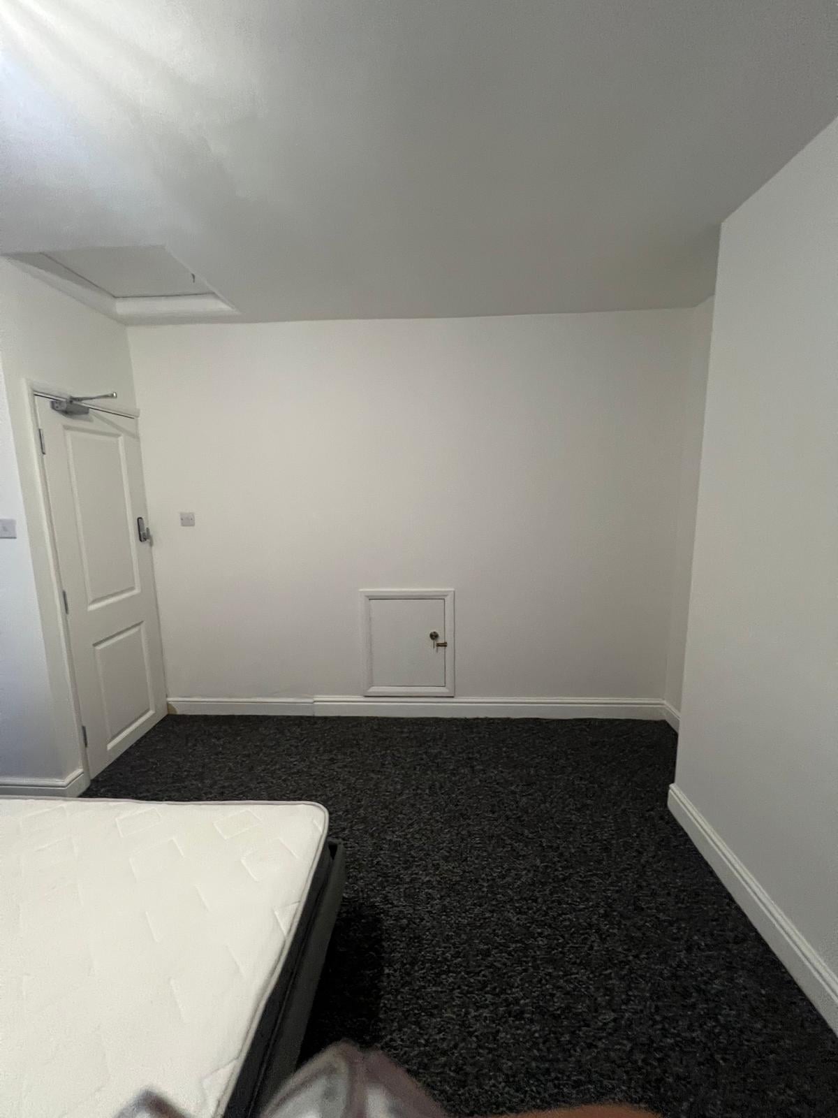 Room 3 picture 1