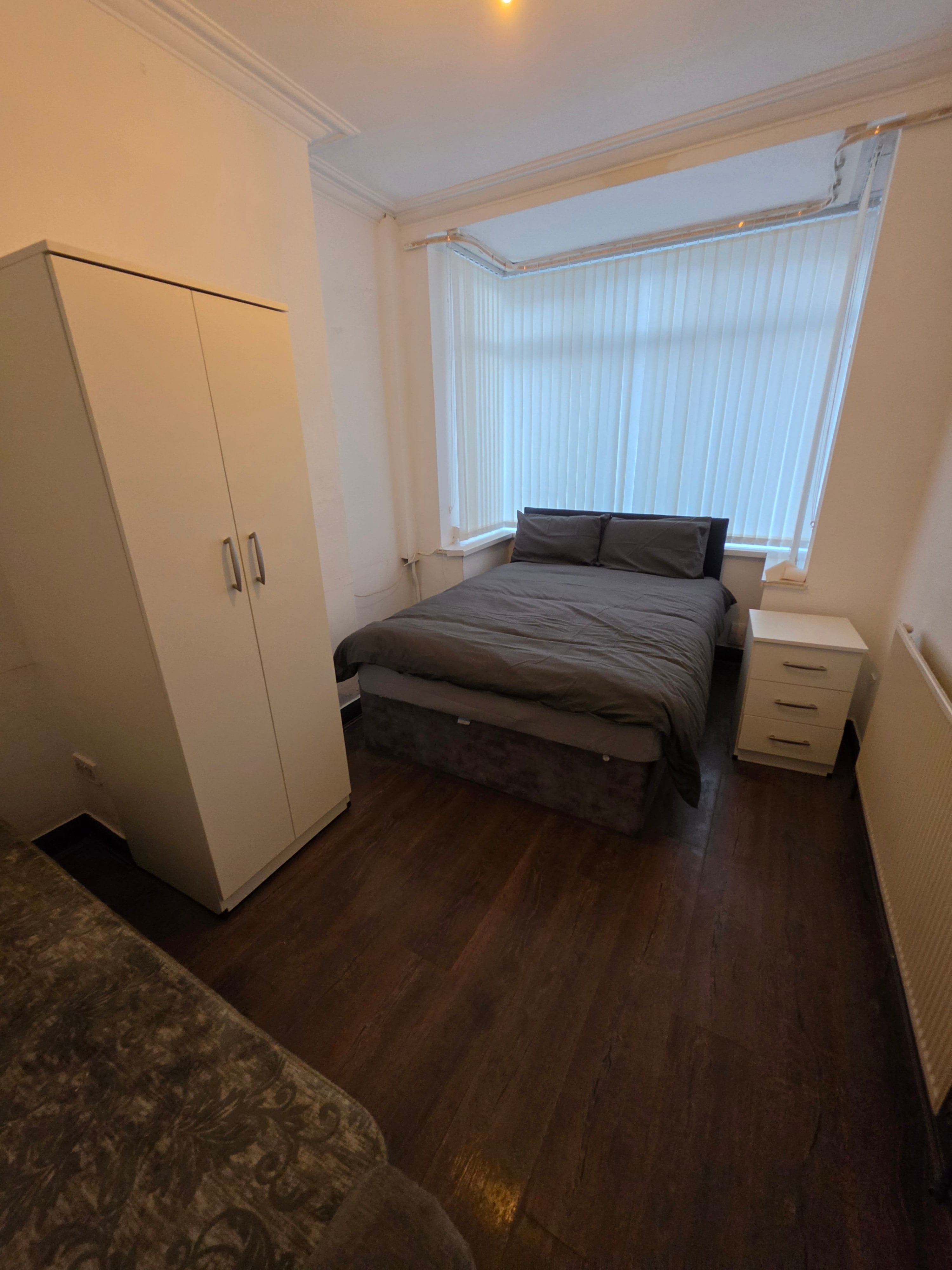 Room 1 picture 1