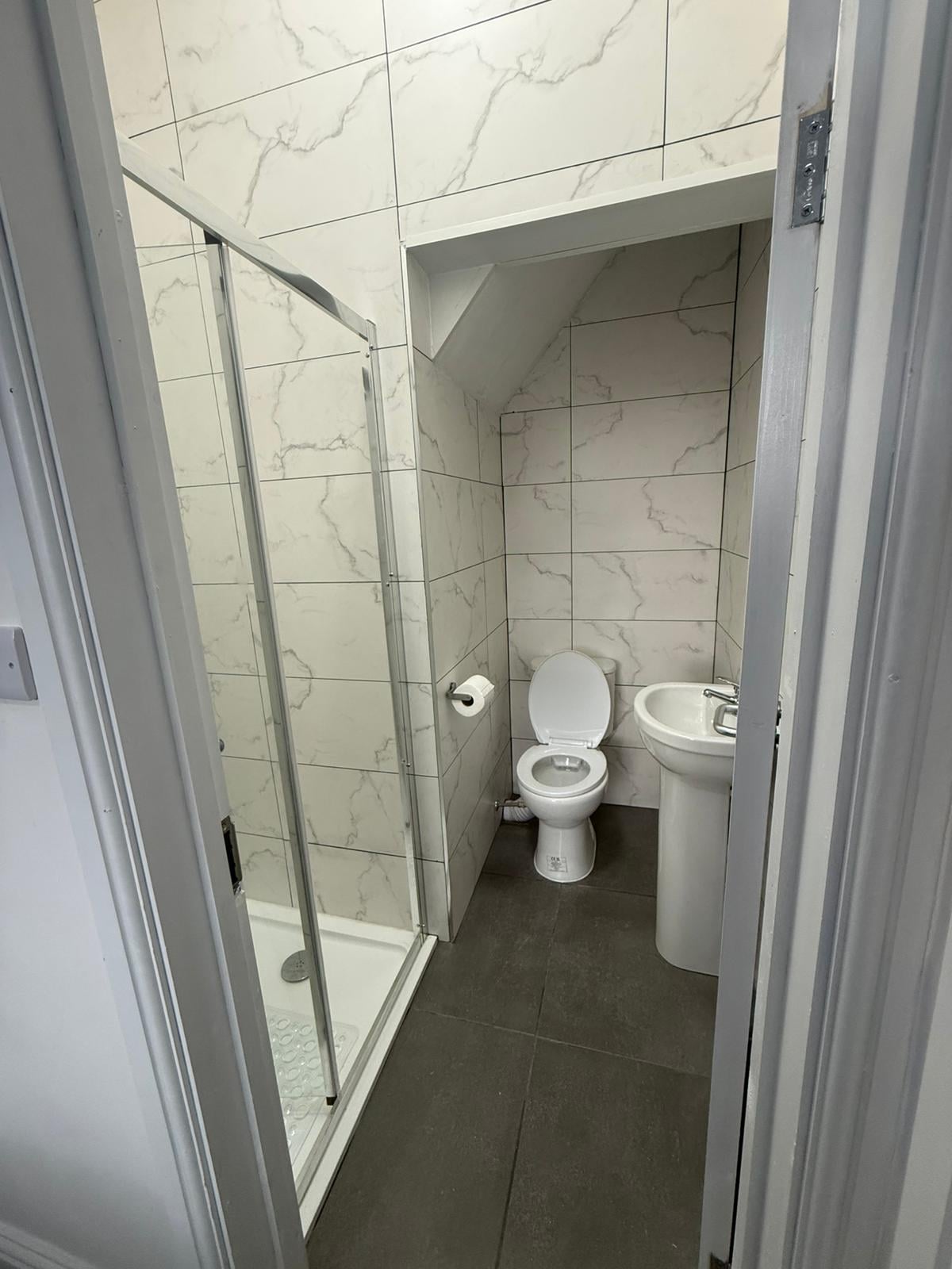 Room 3 picture 1